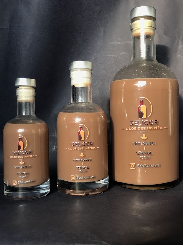 Trio de garrafas de licor de Chocolate Delicor